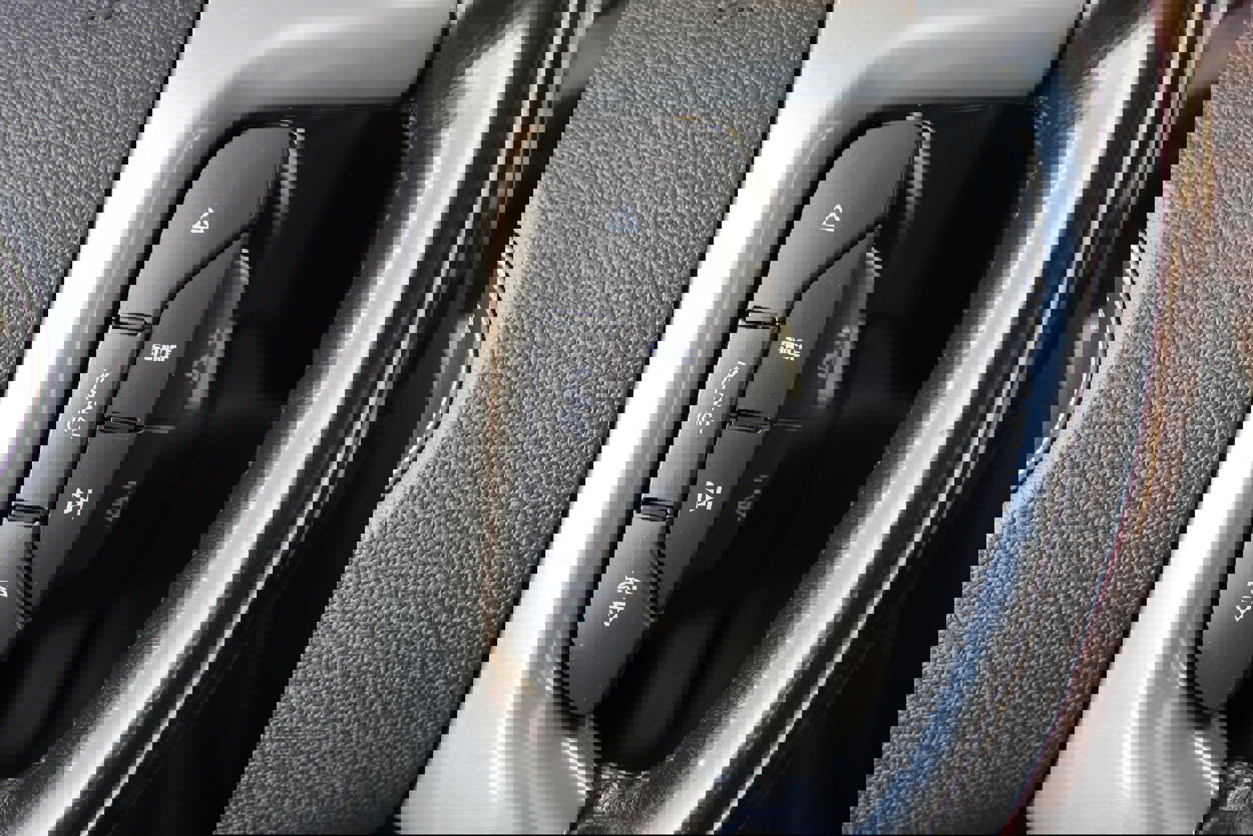 Used 2012 GMC Sierra 3500 Denali image 27