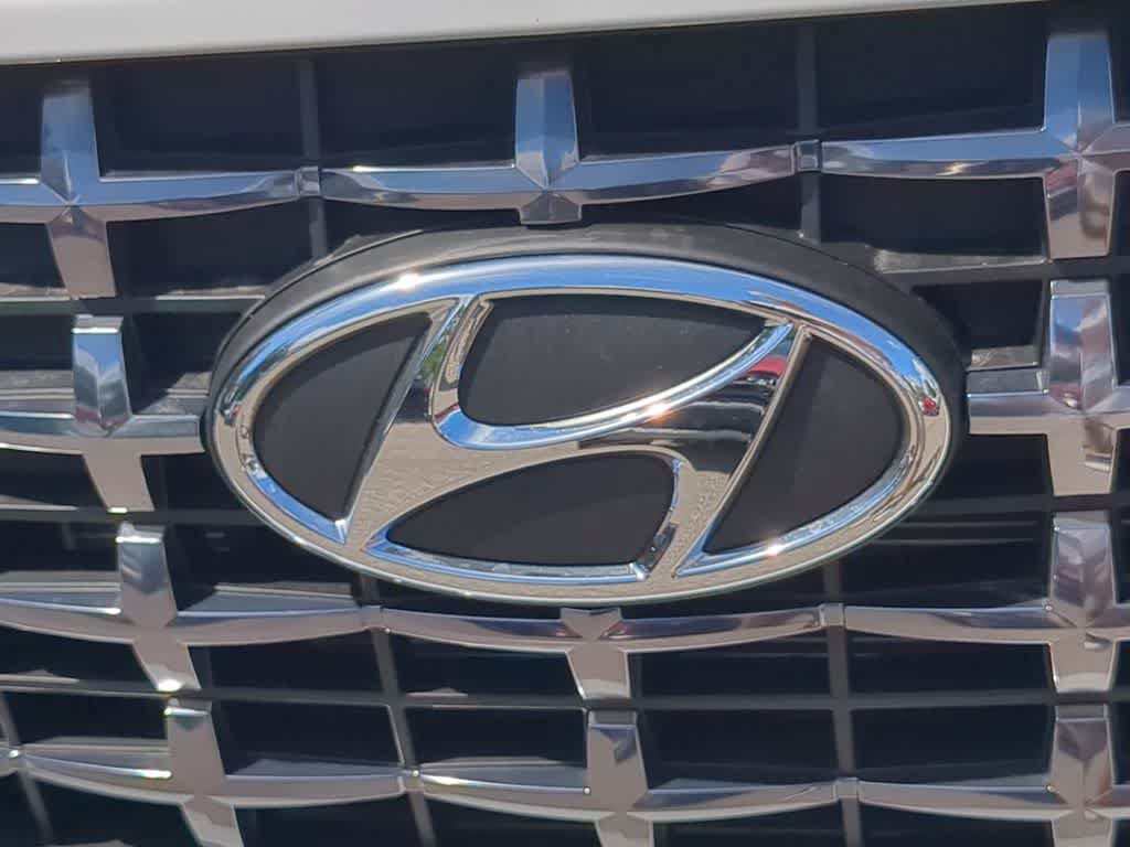 New 2026 Hyundai Venue SEL FWD image 12