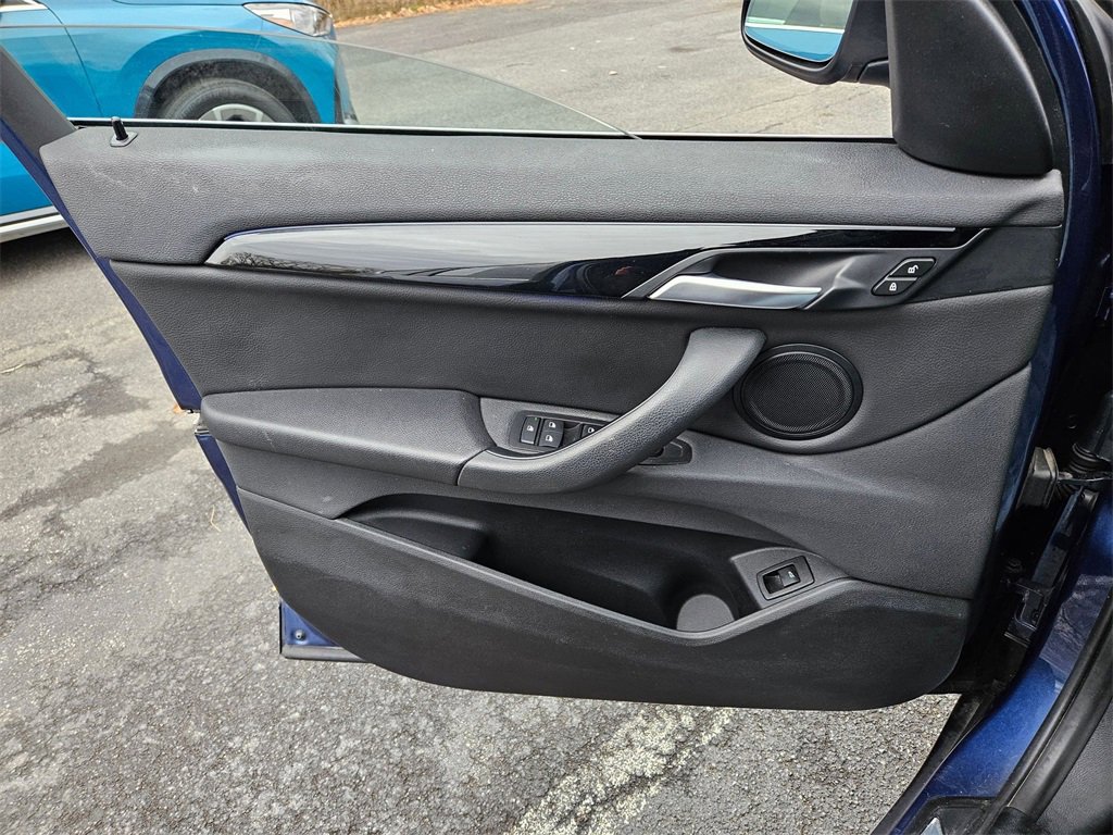 Used 2021 BMW X1 xDrive28i w/ Premium Package image 7