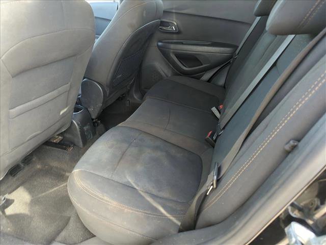 Used 2020 Chevrolet Trax LS w/ Tint and Cruise Package image 17