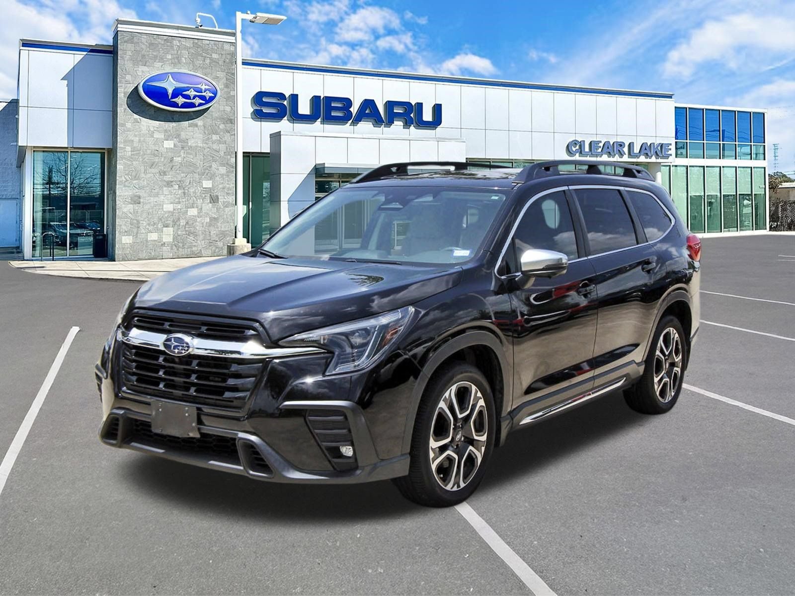 Used 2023 Subaru Ascent Limited w/ Technology Package AWD/4WD image 3