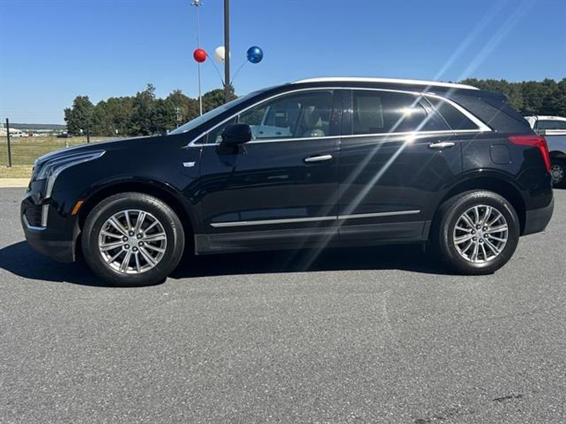 Used 2017 Cadillac XT5 Luxury w/ Driver Awareness Package image 3