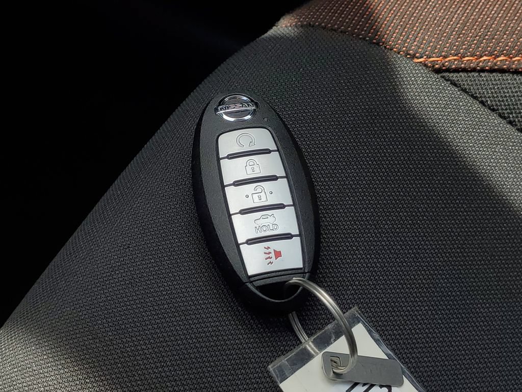 Used 2022 Nissan Versa SR w/ Convenience Package FWD image 30