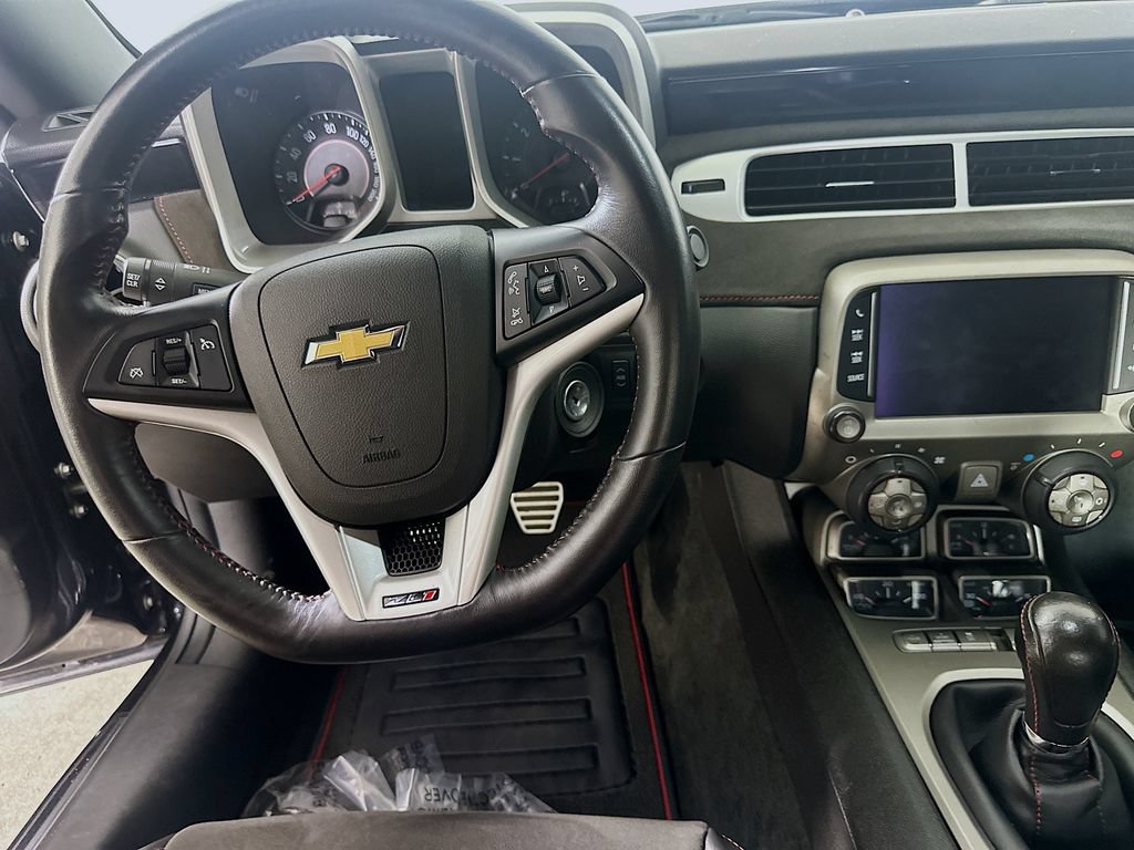 Used 2014 Chevrolet Camaro ZL1 RWD image 16