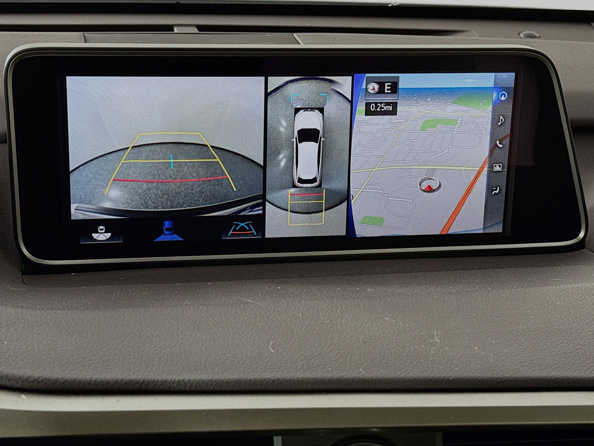 Used 2019 Lexus RX 350 AWD w/ Navigation Package image 14