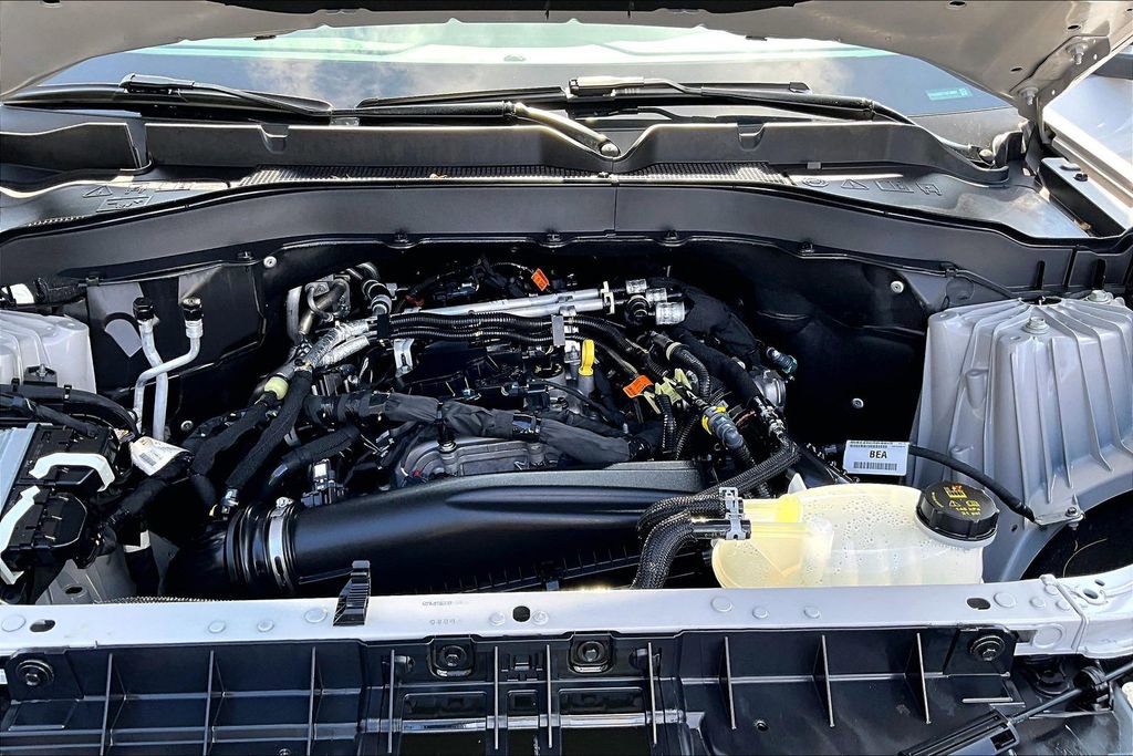 Used 2025 Ford Explorer Active image 15