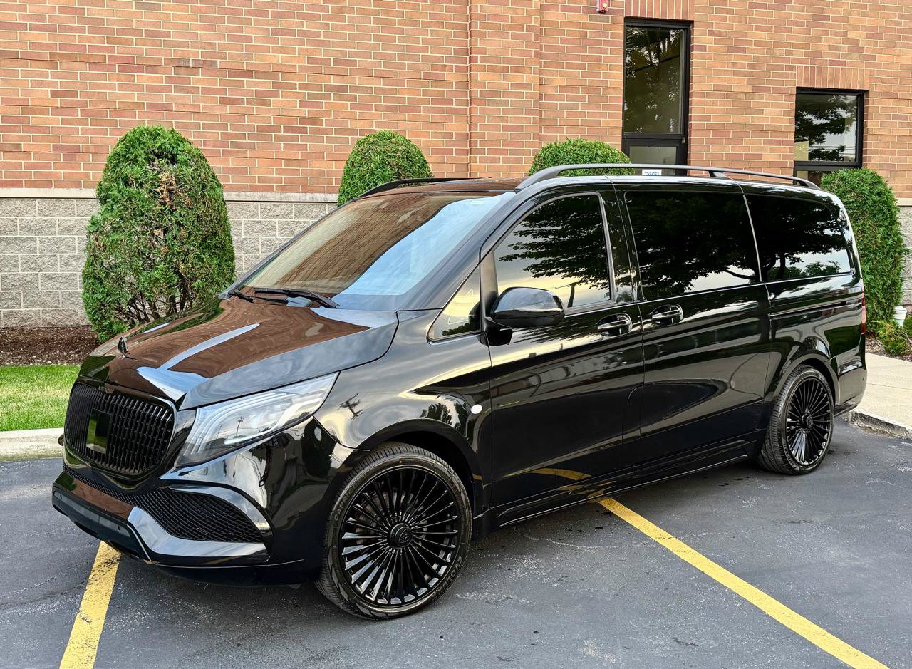 Used 2021 Mercedes-Benz Metris Passenger image 4