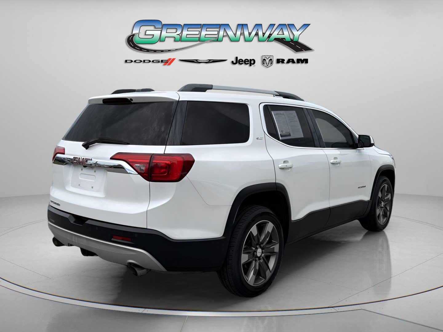 Used 2019 GMC Acadia SLT w/ LPO, Floor Liner Package FWD image 4