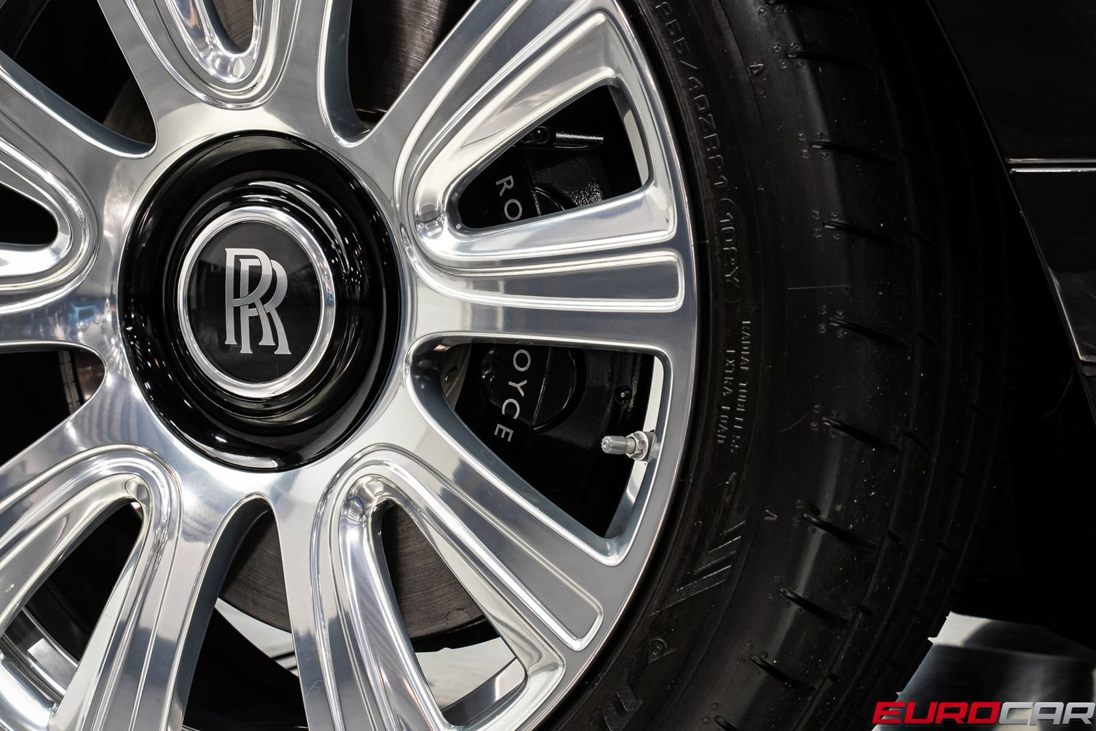 Used 2017 Rolls-Royce Dawn RWD image 23