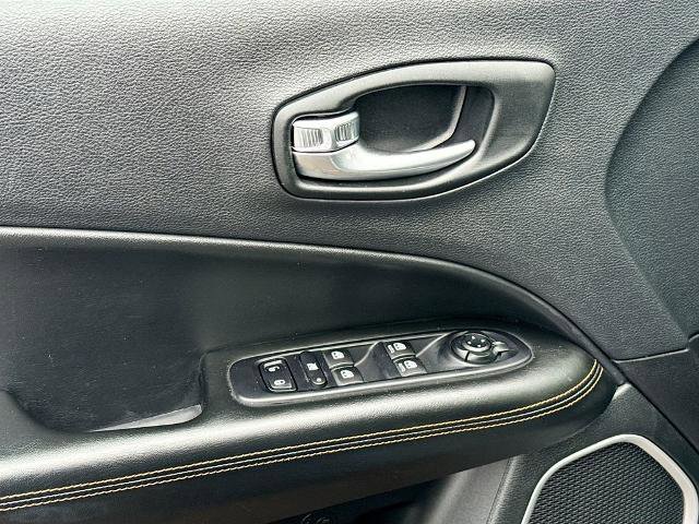 Used 2019 Jeep Compass Limited w/ Safety & Security Group image 15