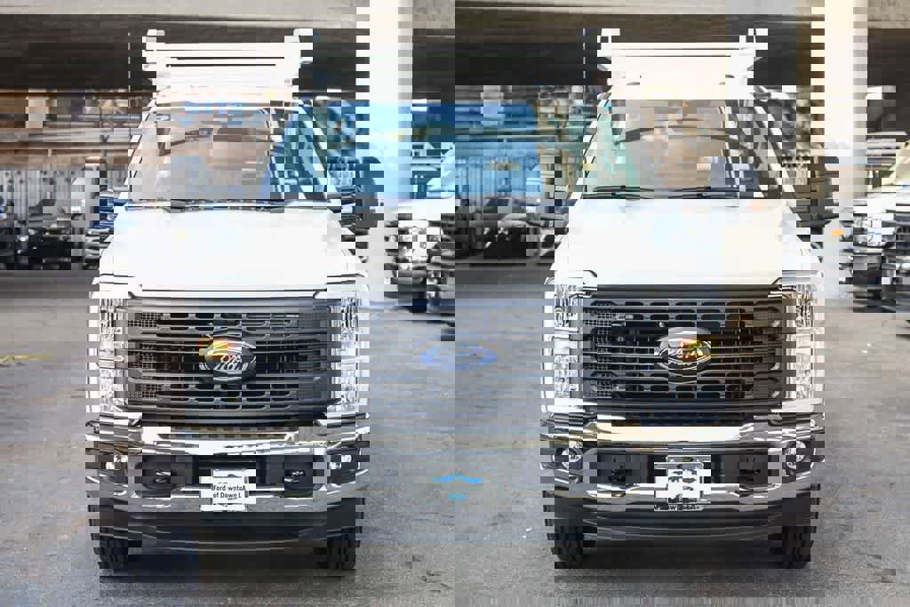 New 2026 Ford F250 XL w/ XL Chrome Package image 2