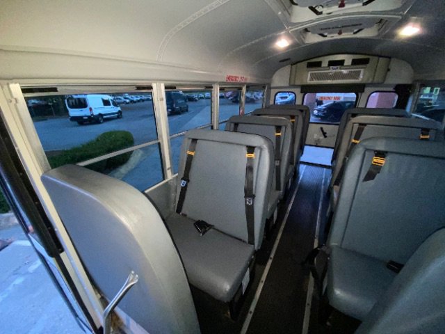 Used 2009 Chevrolet Express 3500 w/ School Bus Package image 16
