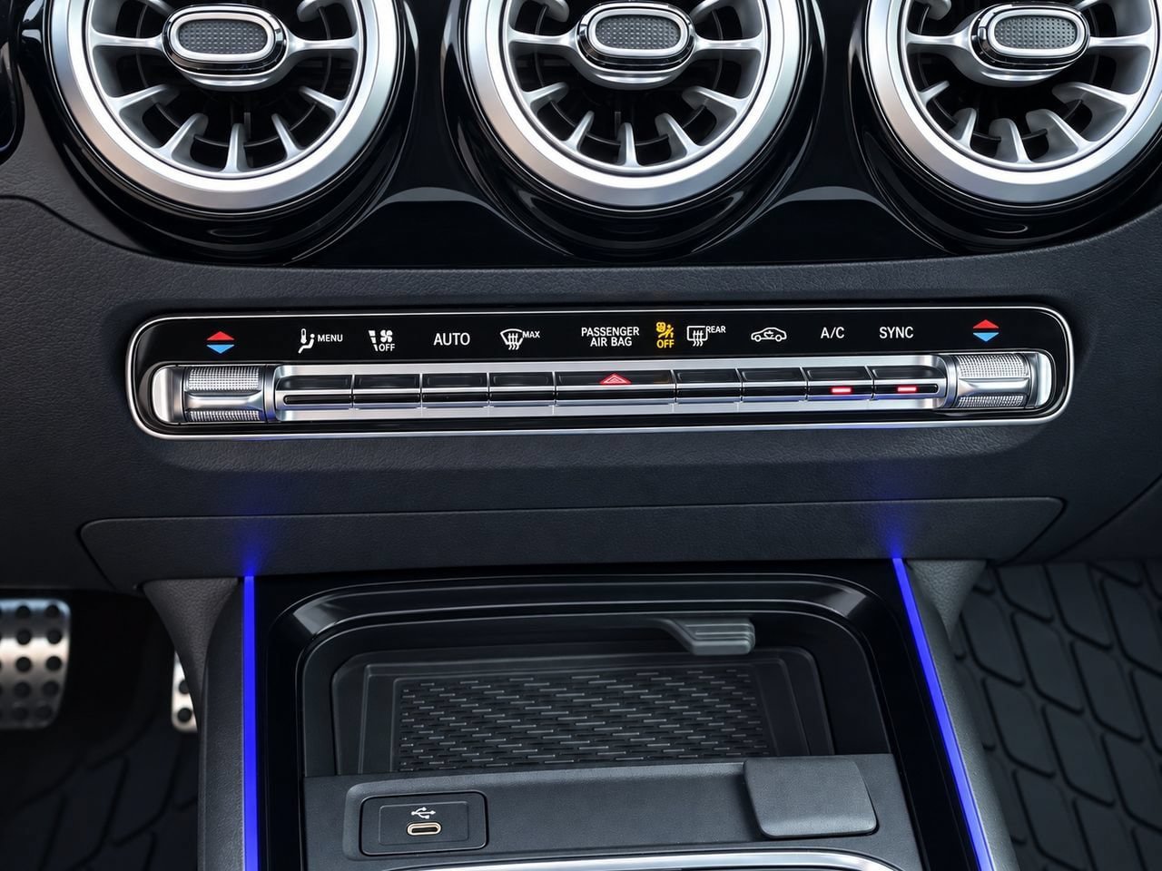 New 2026 Mercedes-Benz GLA 35 AMG 4MATIC image 20