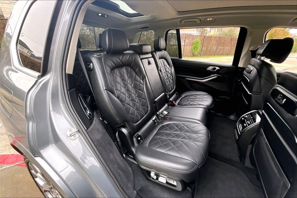 Used 2024 BMW X7 xDrive40i image 35
