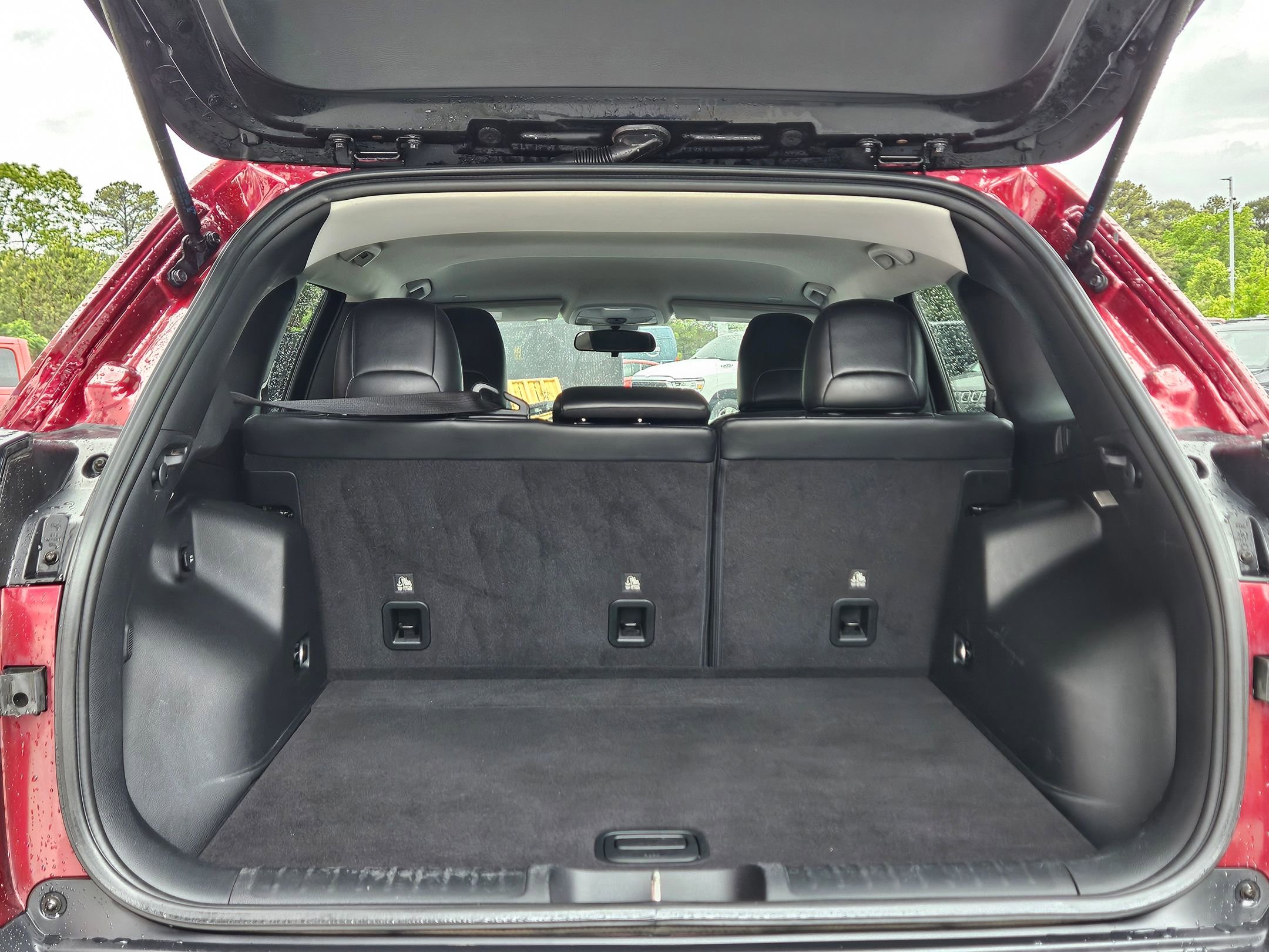 Used 2019 Jeep Cherokee Latitude Plus FWD image 30