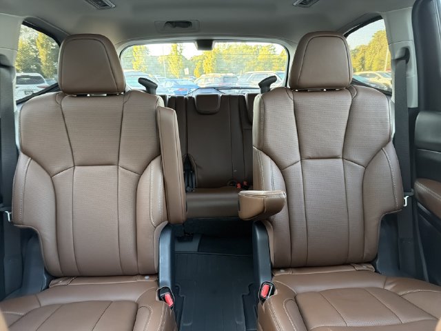 Used 2024 Subaru Ascent Touring w/ Popular Package #2 AWD/4WD image 31