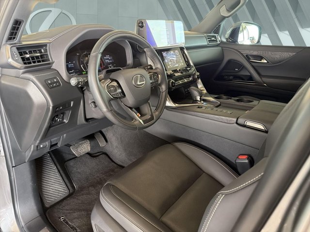Certified 2025 Lexus LX 700h Luxury AWD/4WD image 10