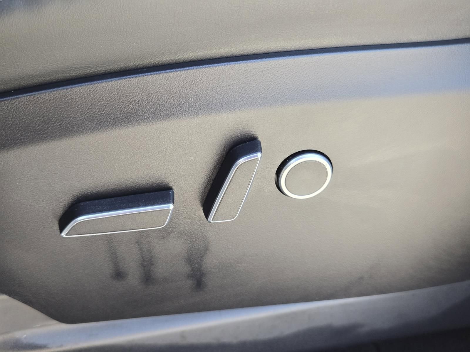 Used 2022 Tesla Model X AWD/4WD image 21