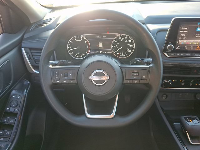 Used 2024 Nissan Rogue S AWD/4WD image 19