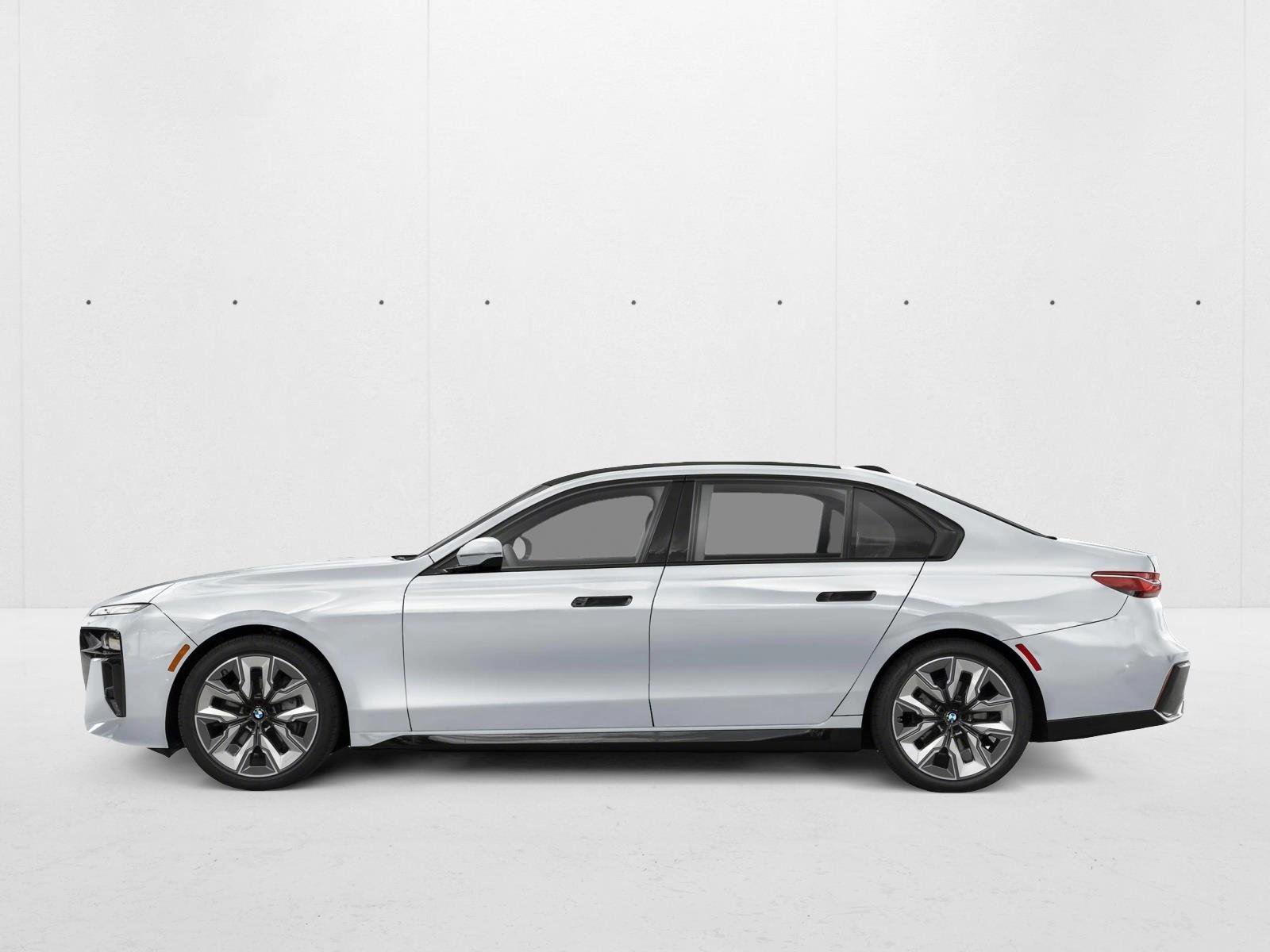 New 2026 BMW 740i RWD image 3