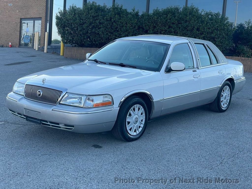 Used 2004 Mercury Grand Marquis GS image 3
