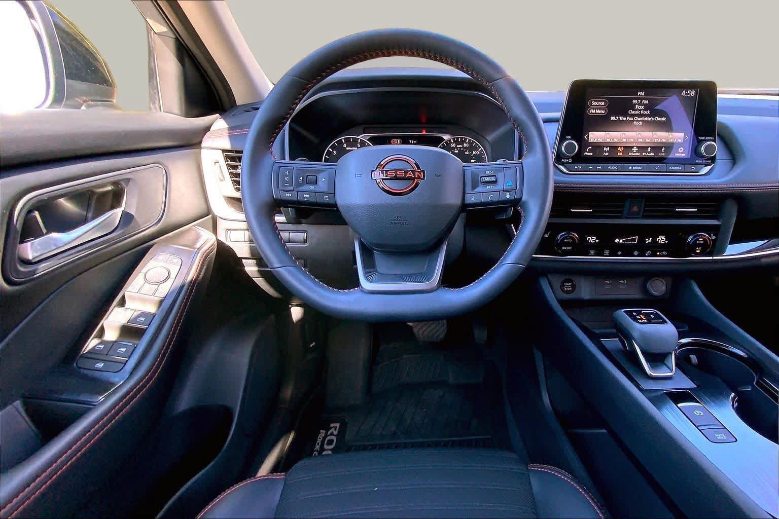 Used 2026 Nissan Rogue SV AWD/4WD image 6