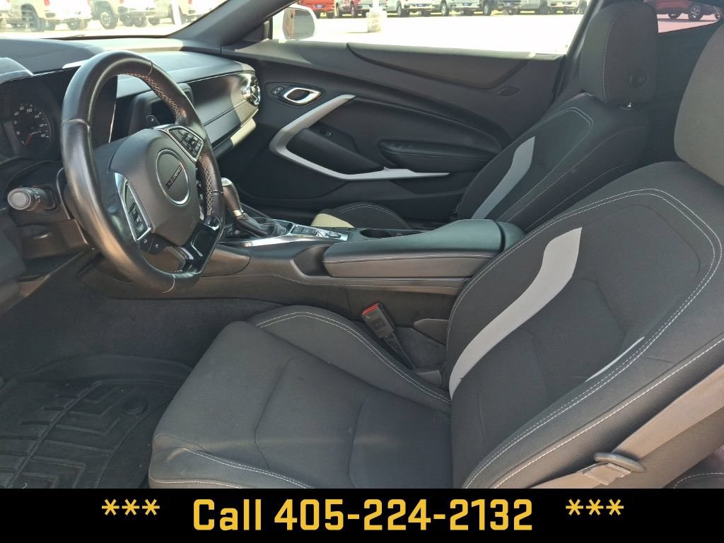 Used 2019 Chevrolet Camaro LT RWD image 21