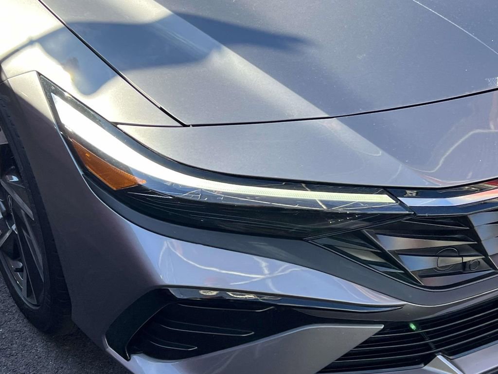 Certified 2024 Hyundai Elantra SEL w/ Convenience Package image 10