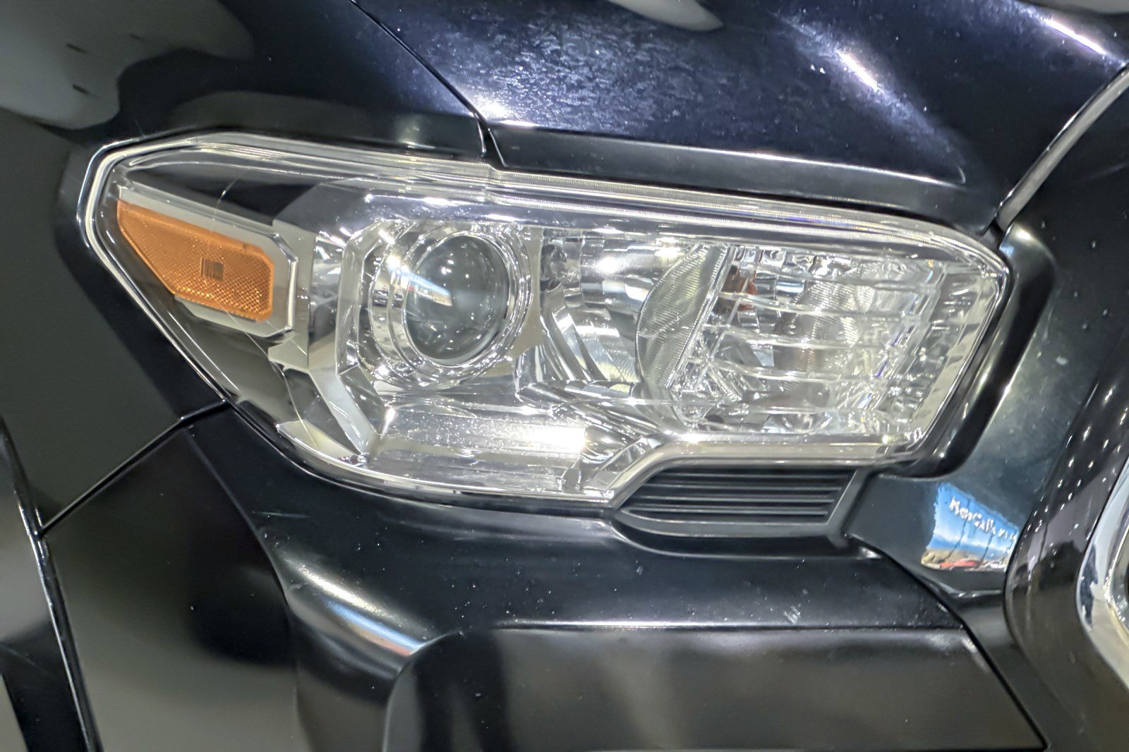 Used 2021 Toyota Tacoma SR5 AWD/4WD image 10