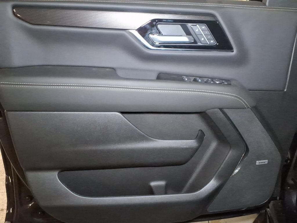 New 2026 GMC Yukon XL Elevation w/ Elevation Premium Package RWD image 10