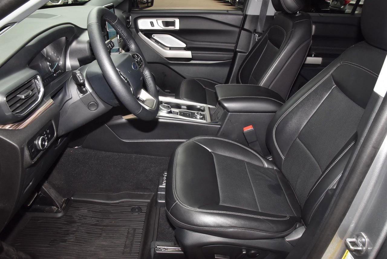 Used 2024 Ford Explorer Limited w/ Limited Technology Package AWD/4WD image 13