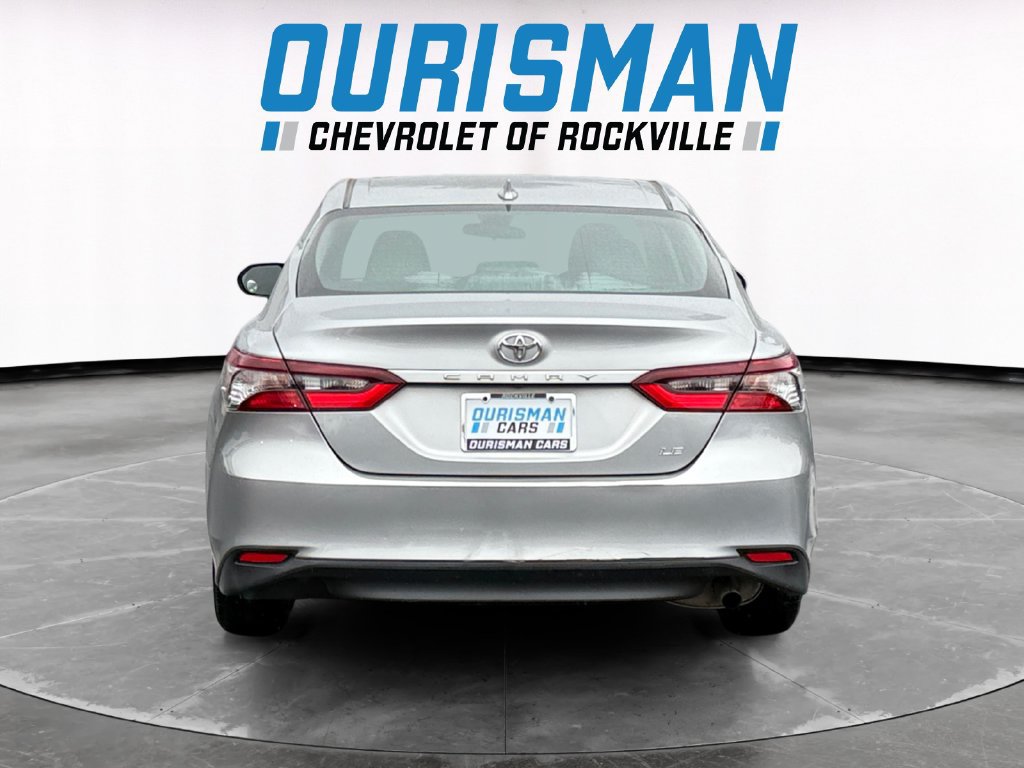 Used 2022 Toyota Camry LE FWD image 5