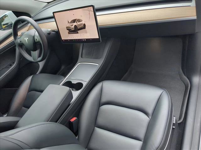 Used 2023 Tesla Model Y Performance image 26