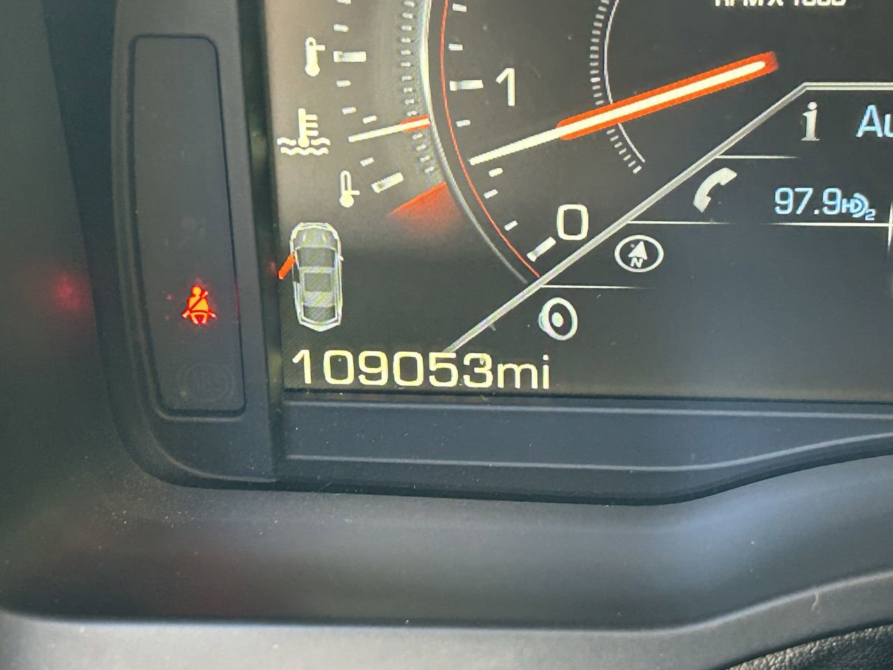 Used 2015 Cadillac Escalade Platinum image 12