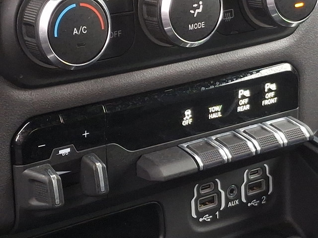 Used 2021 RAM 1500 Big Horn image 23