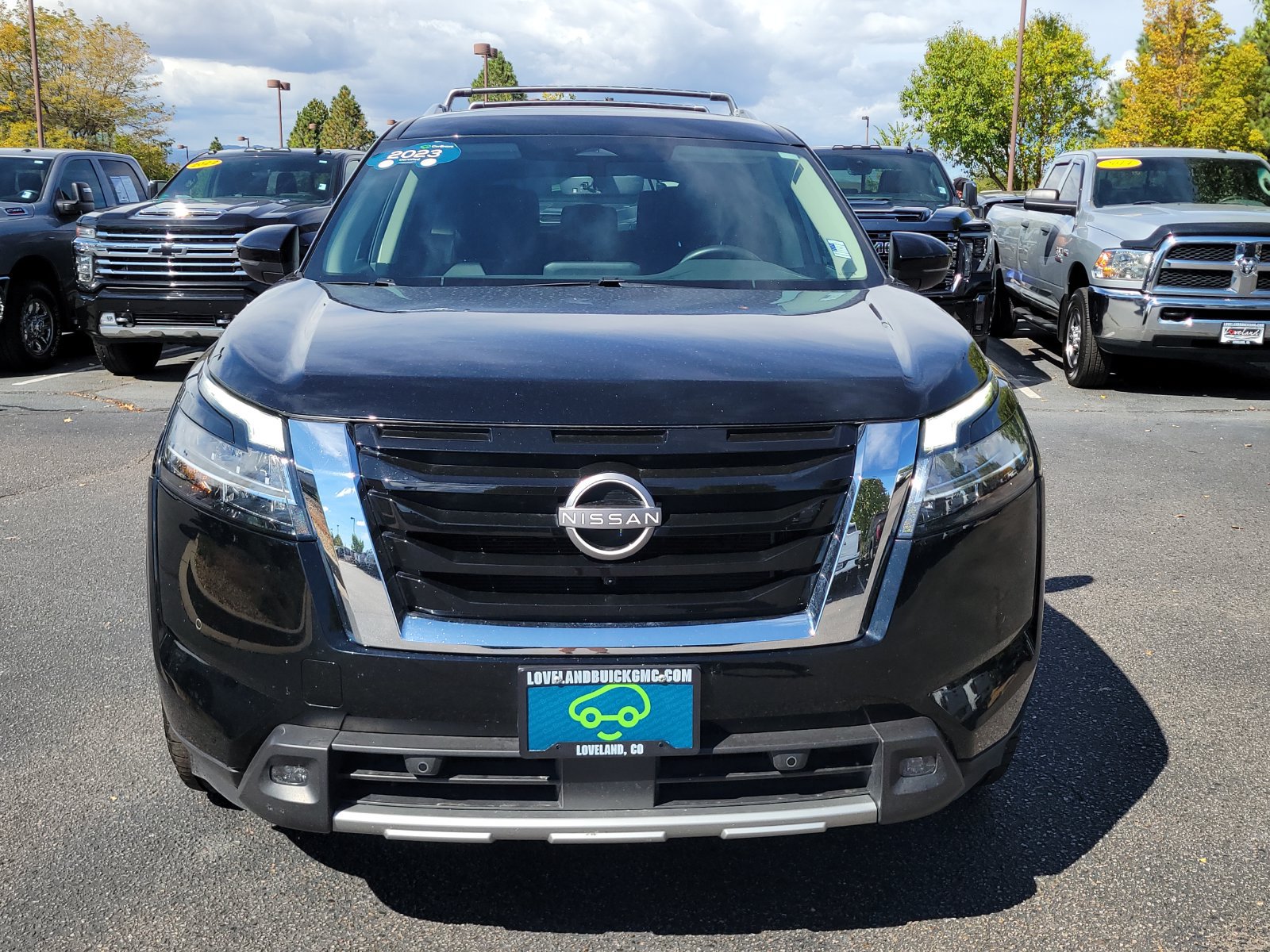 Used 2023 Nissan Pathfinder SL AWD/4WD image 5