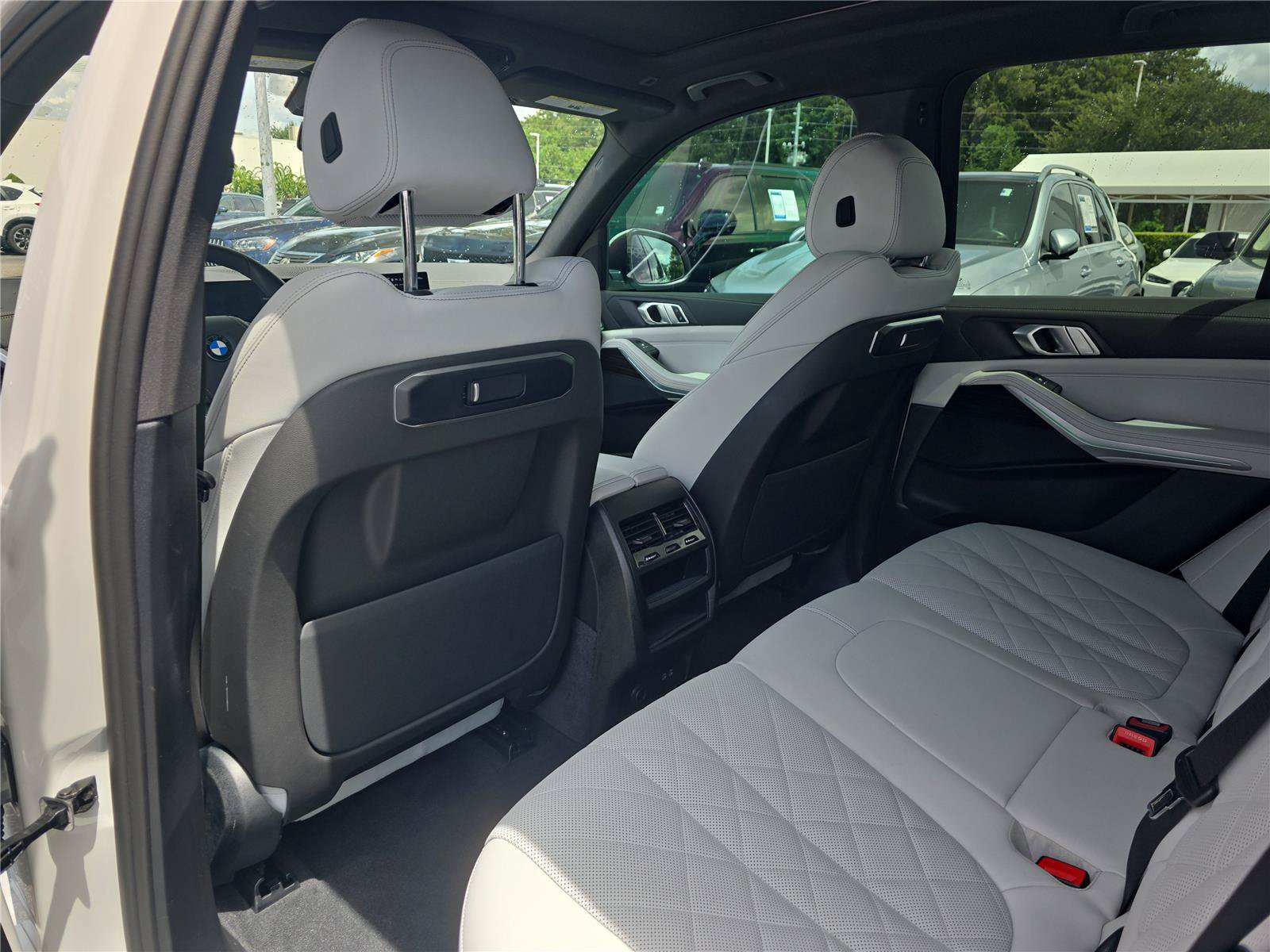 Certified 2024 BMW X5 sDrive40i w/ Parking Assistance Package RWD image 13
