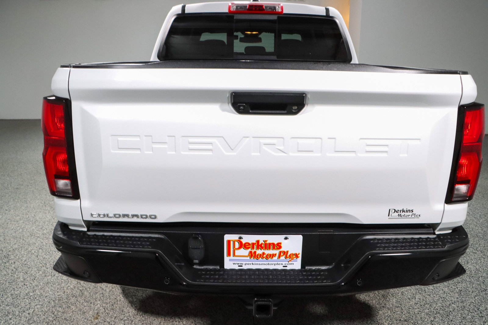 Used 2024 Chevrolet Colorado Z71 w/ Z71 Convenience Package 2 image 8