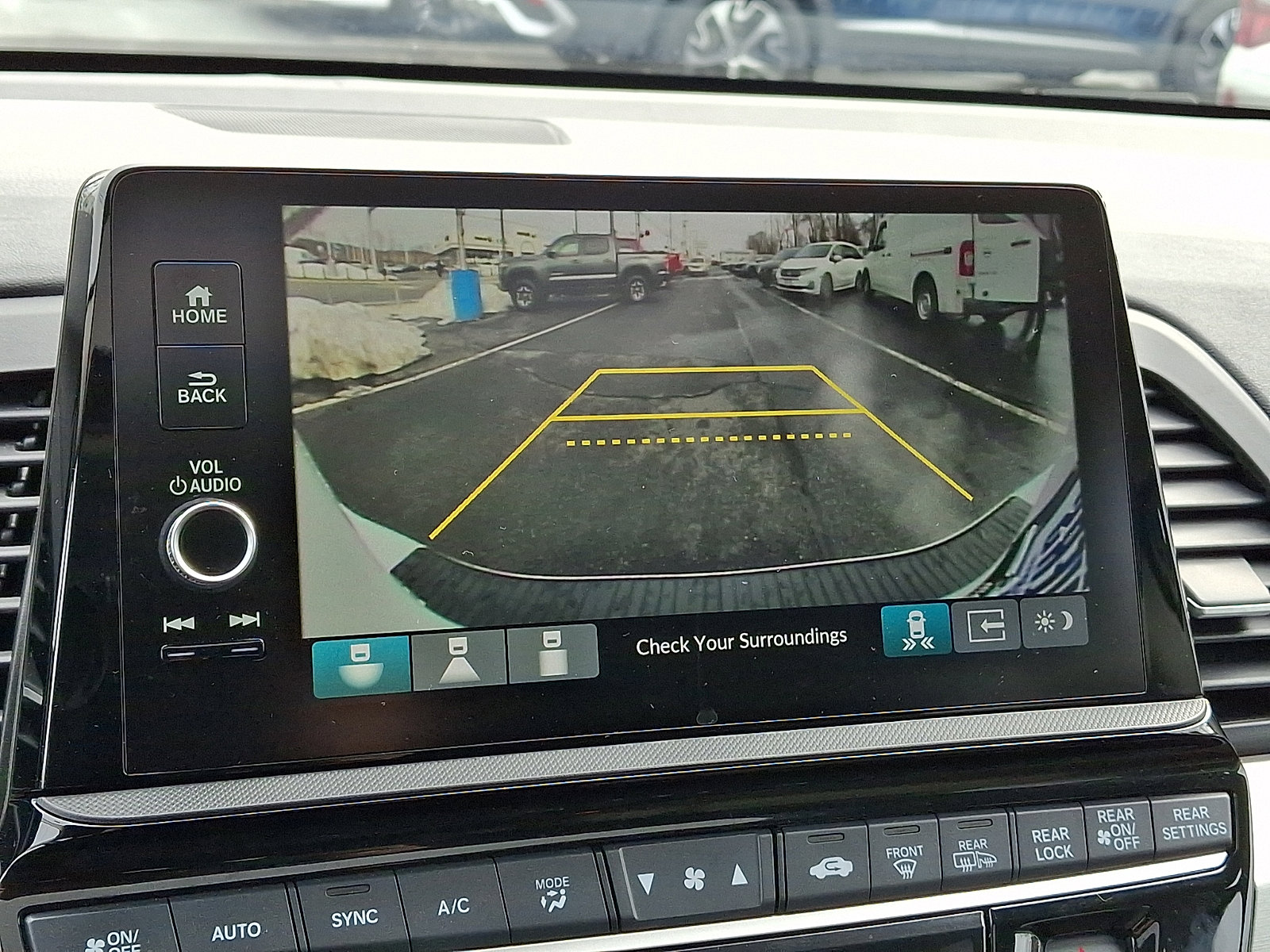 Certified 2025 Honda Odyssey Touring image 17