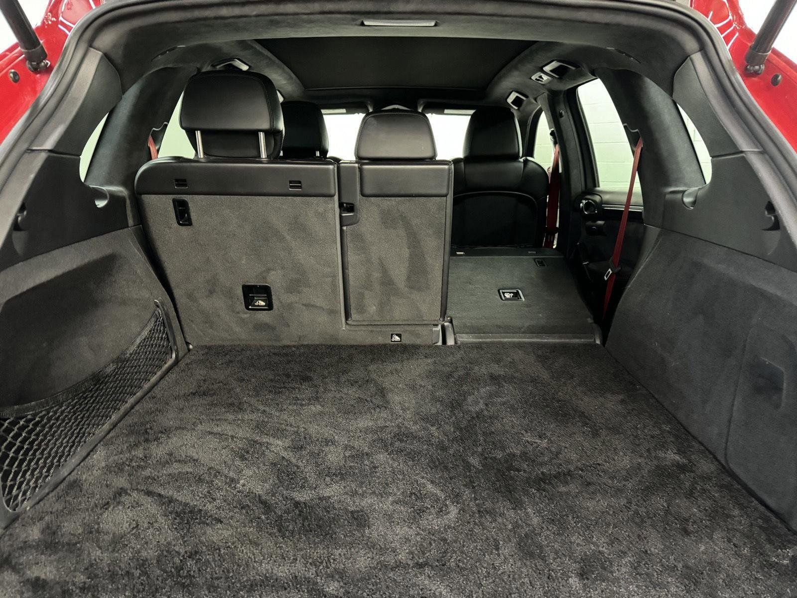 Used 2013 Porsche Cayenne GTS image 31