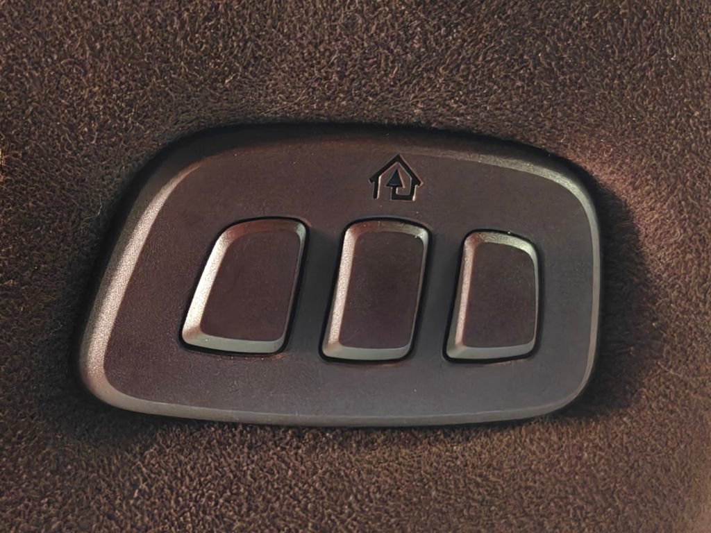 Used 2020 Lincoln Aviator Black Label w/ Dynamic Handling Package image 12