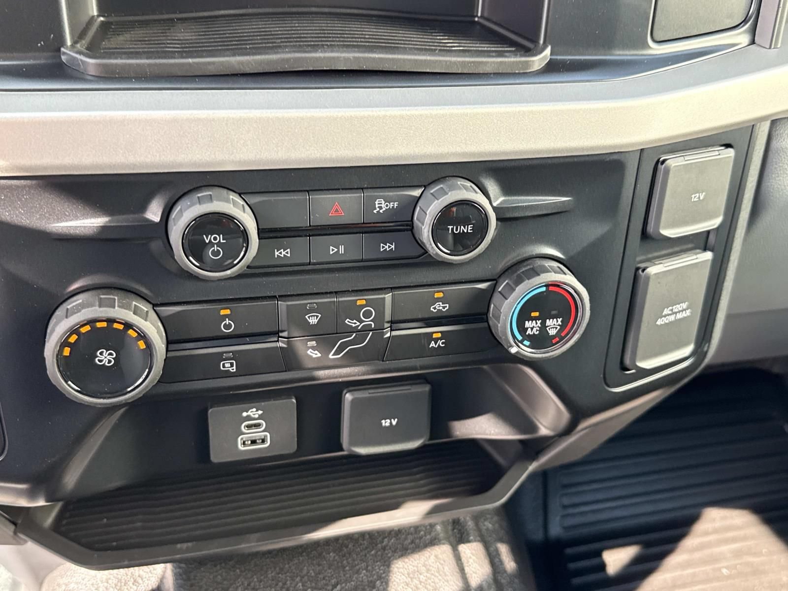 New 2026 Ford F250 XL w/ XL Off-Road Package AWD/4WD image 16