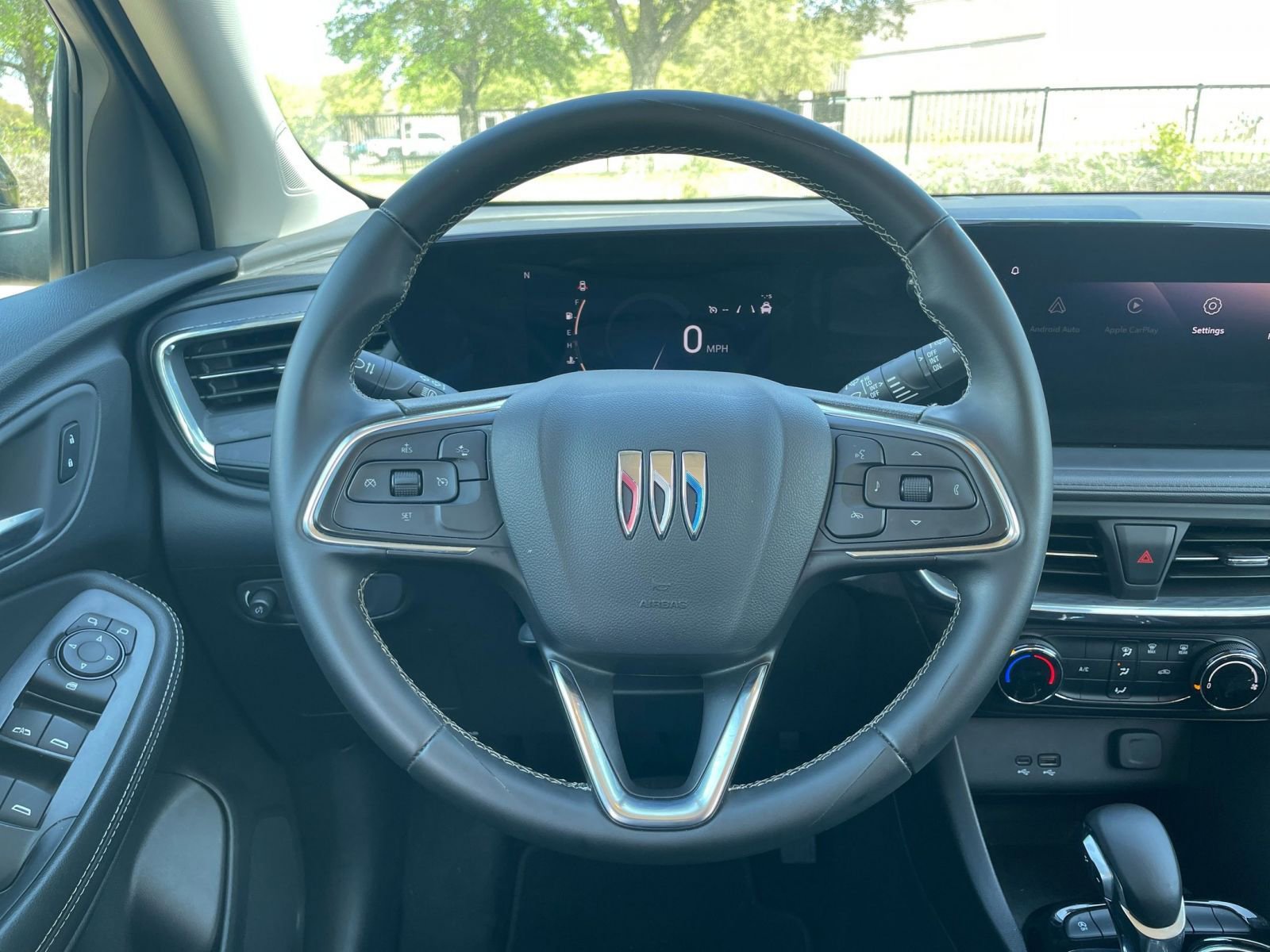 Used 2025 Buick Encore GX Preferred image 29