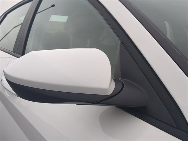 Used 2022 Hyundai Elantra Blue image 11