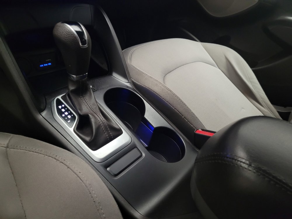 Used 2015 Hyundai Tucson GLS image 26