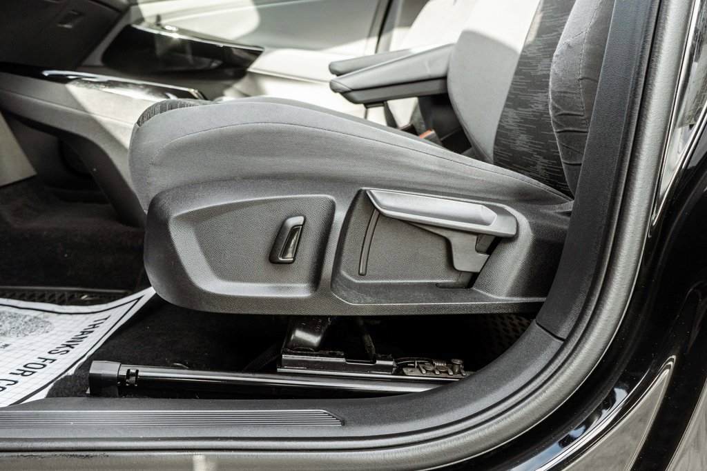 Used 2021 Volkswagen ID.4 Pro image 29