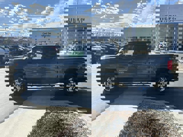 Used 2017 Chevrolet Silverado 1500 LT w/ All Star Edition image 19