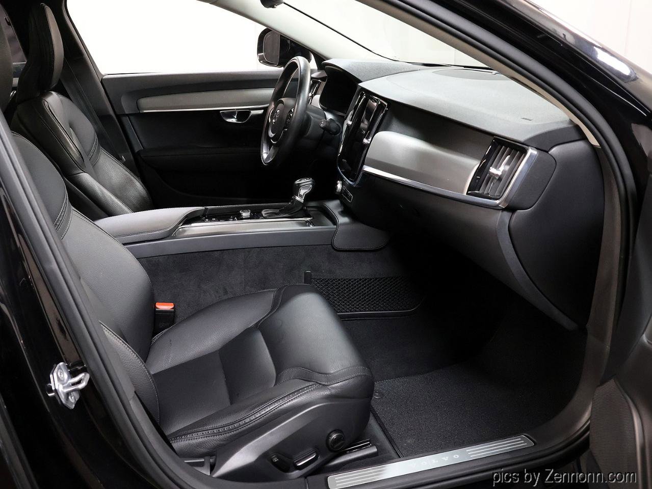 Used 2020 Volvo V90 T6 Cross Country w/ Protection Package Premier AWD/4WD image 32