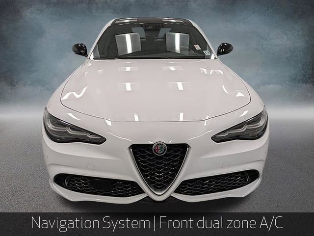 Used 2024 Alfa Romeo Giulia Ti image 2