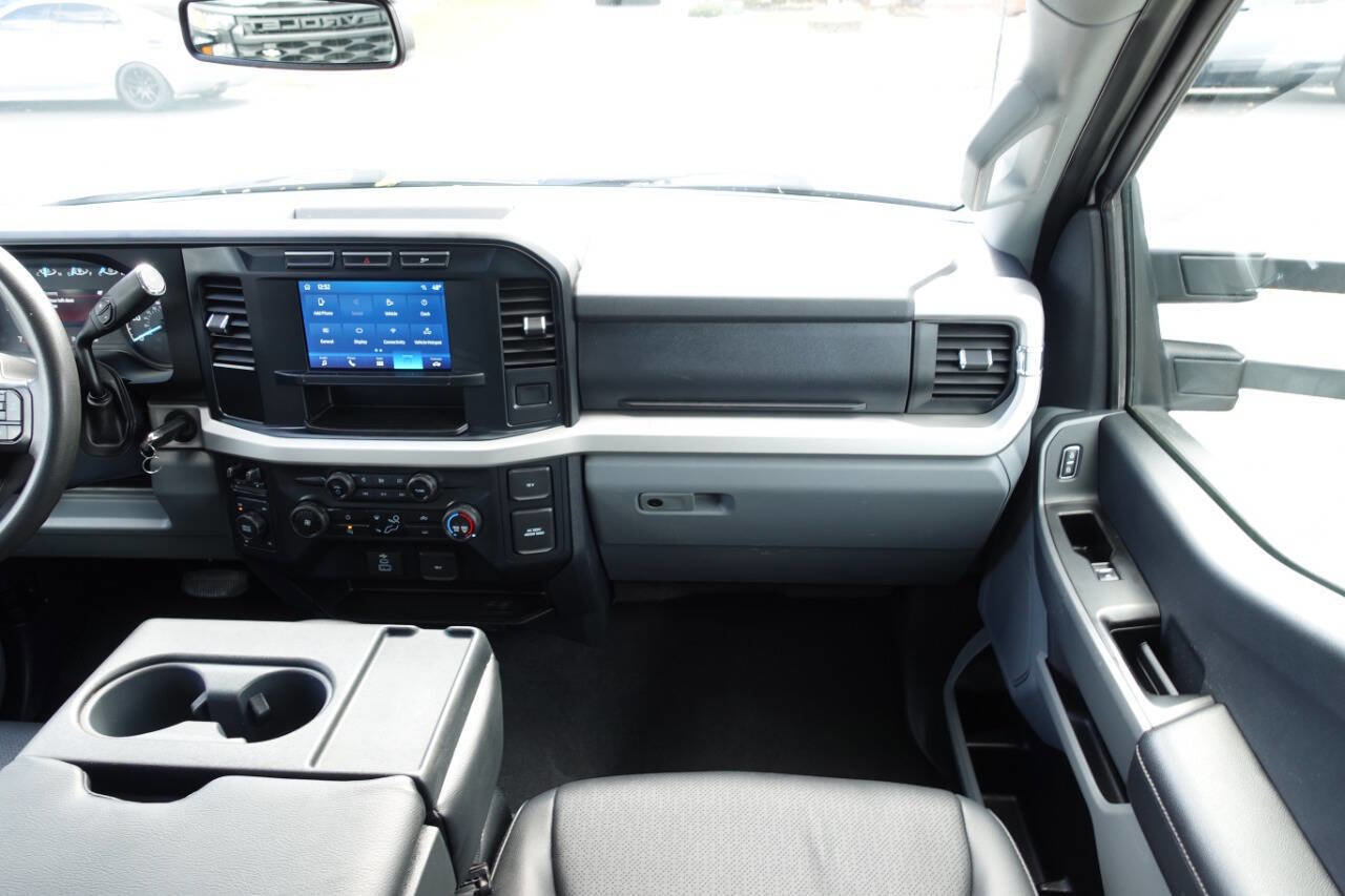 Used 2023 Ford F250 XLT image 40